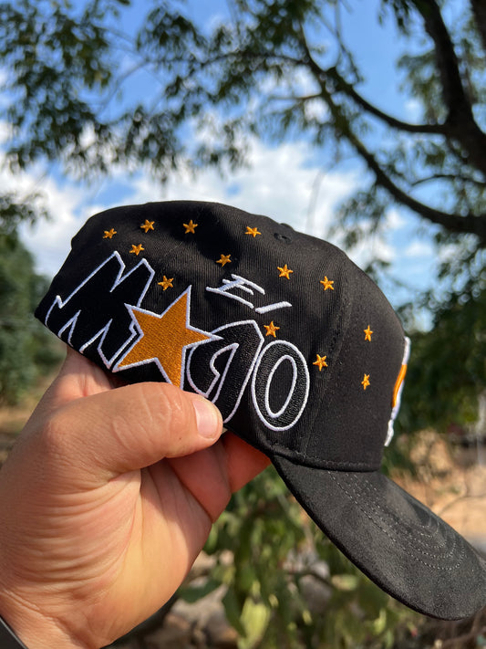 31 hats el Mago X amarilla